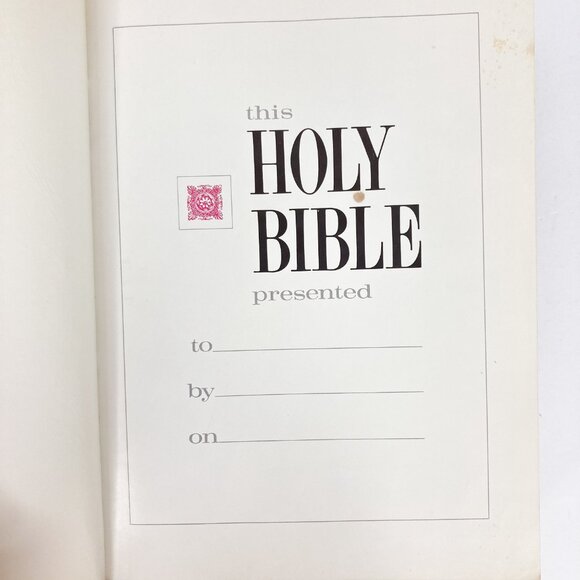 Holy Bible Family Circle Edition King James Version Riverside Illustrated Black - Picture 9 of 16